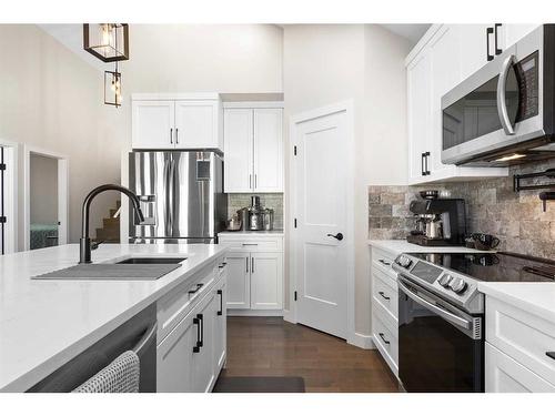 11910 79 Avenue, Grande Prairie, AB - Indoor Photo Showing Kitchen With Stainless Steel Kitchen With Upgraded Kitchen