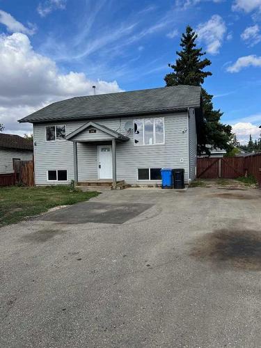 111 6 A Street, Beaverlodge, AB - Outdoor