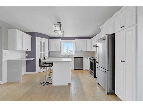 721040 Rge Rd 54, Rural Grande Prairie No. 1, County Of, AB - Indoor Photo Showing Kitchen With Stainless Steel Kitchen