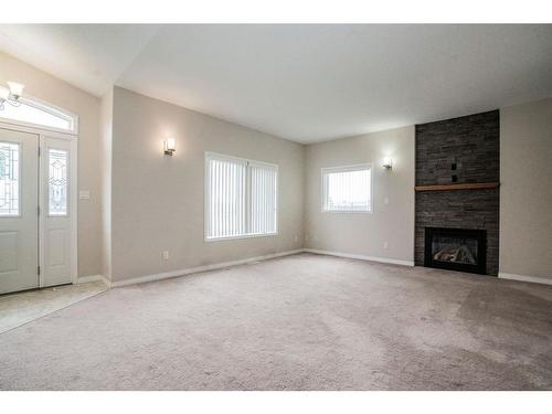 10500 109 Street, Fairview, AB - Indoor With Fireplace