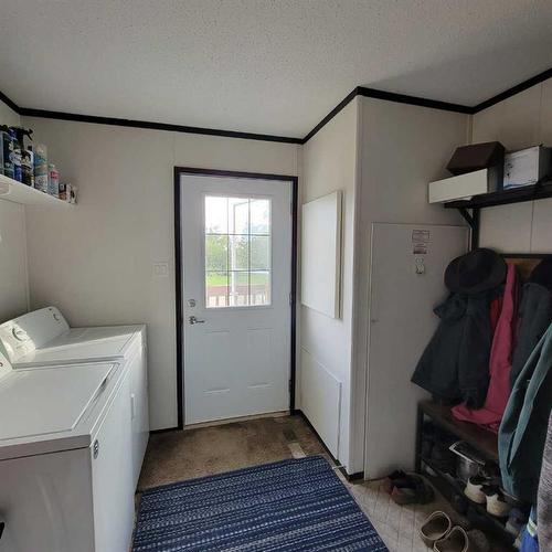 22006 Township Road 820, Rural Northern Sunrise County, AB - Indoor Photo Showing Laundry Room