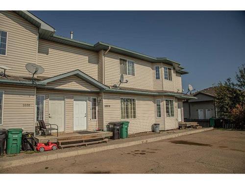 10808 100 Avenue, High Level, AB - Outdoor