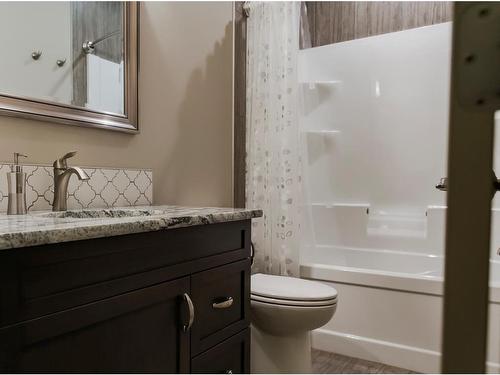 15606 107A Street, Rural Grande Prairie No. 1, County Of, AB - Indoor Photo Showing Bathroom