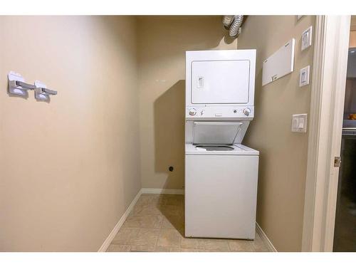 C104-8640 103 Avenue, Grande Prairie, AB - Indoor Photo Showing Laundry Room