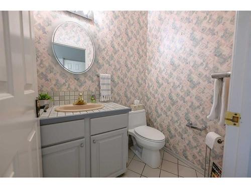 6101 96A Street, Grande Prairie, AB - Indoor Photo Showing Bathroom