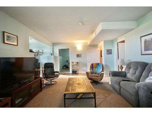 231045 Highway 684, Rural Peace No. 135, M.D. Of, AB - Indoor Photo Showing Living Room