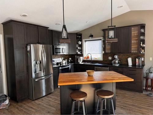 13201 92 Street, Peace River, AB - Indoor Photo Showing Kitchen