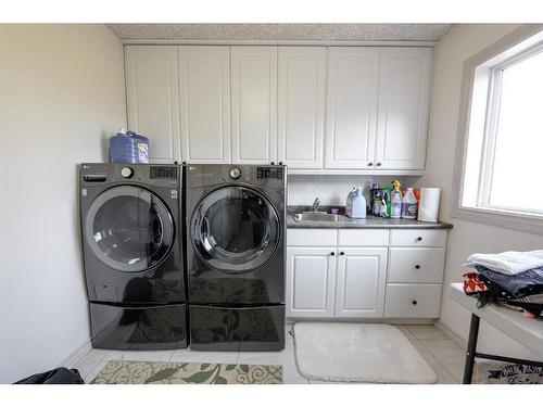 710049 71 Range, Rural Grande Prairie No. 1, County Of, AB - Indoor Photo Showing Laundry Room