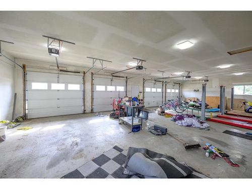 710049 71 Range, Rural Grande Prairie No. 1, County Of, AB - Indoor Photo Showing Garage