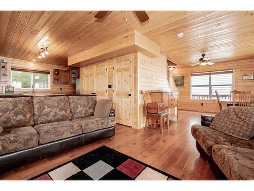 53 Boyd Lakeshore, Rural Greenview No. 16, M.D. Of, AB - Indoor Photo Showing Living Room