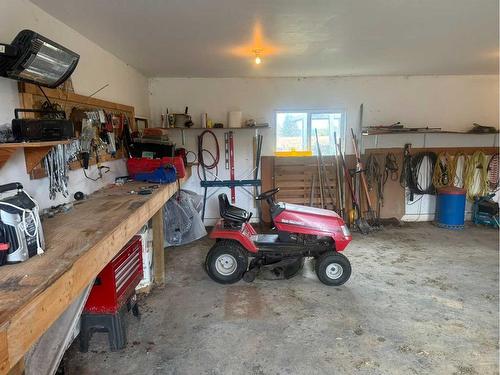 225072 Township Road 832, Rural Peace No. 135, M.D. Of, AB - Indoor Photo Showing Garage