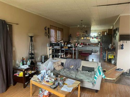 225072 Township Road 832, Rural Peace No. 135, M.D. Of, AB - Indoor Photo Showing Living Room