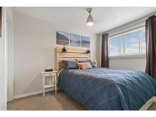 11421 107 Avenue, Fairview, AB - Indoor Photo Showing Bedroom