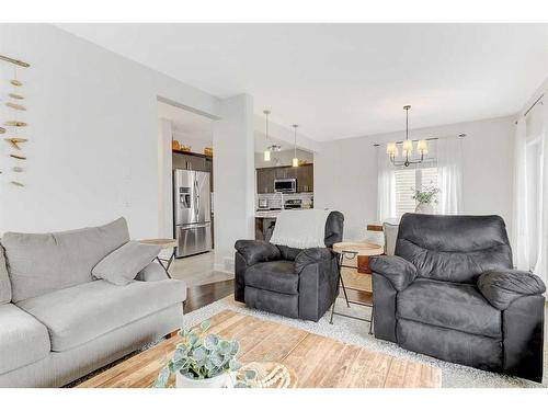 8565 72 Avenue, Grande Prairie, AB - Indoor Photo Showing Living Room