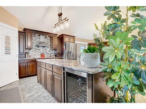 2-100011 Twp 722 Road, Rural Grande Prairie No. 1, County Of, AB - Indoor Photo Showing Kitchen