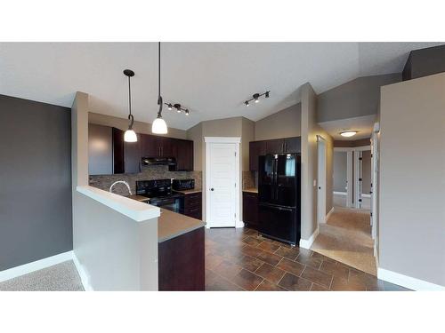 9302 100 Avenue, Grande Prairie, AB - Indoor Photo Showing Kitchen