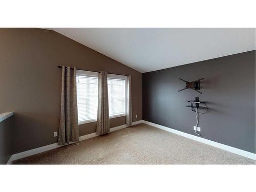 9302 100 Avenue, Grande Prairie, AB - Indoor Photo Showing Other Room