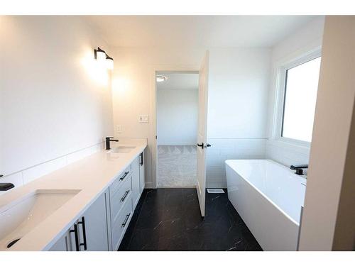 12834 87A Street, Grande Prairie, AB - Indoor Photo Showing Bathroom