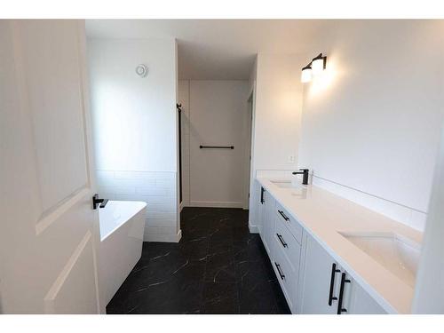 12834 87A Street, Grande Prairie, AB - Indoor Photo Showing Bathroom