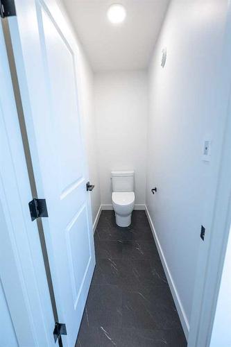 12834 87A Street, Grande Prairie, AB - Indoor Photo Showing Bathroom