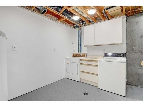 10319 104Ave, Grande Cache, AB - Indoor Photo Showing Laundry Room