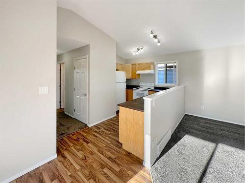 11250 74 Avenue, Grande Prairie, AB - Indoor Photo Showing Kitchen