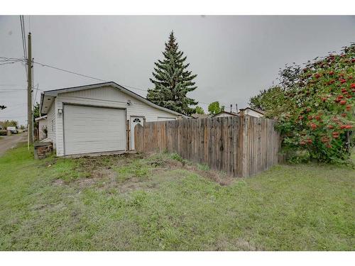 4801 49 Ave, Grimshaw, AB - Outdoor