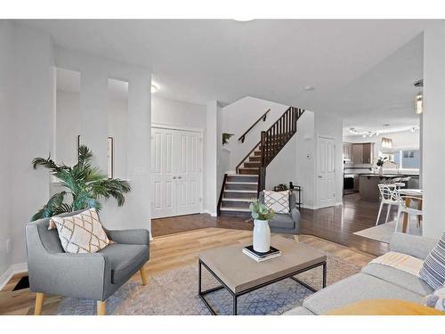 168 Legacy Crescent Se, Calgary, AB - Indoor Photo Showing Living Room