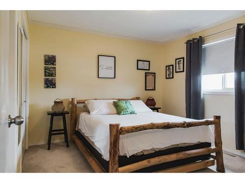 10142 115 Avenue, Grande Prairie, AB - Indoor Photo Showing Bedroom