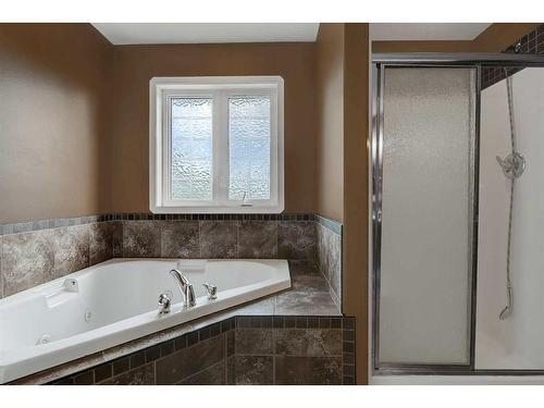 10323 Carriage Lane Drive, Rural Grande Prairie No. 1, County Of, AB - Indoor Photo Showing Bathroom