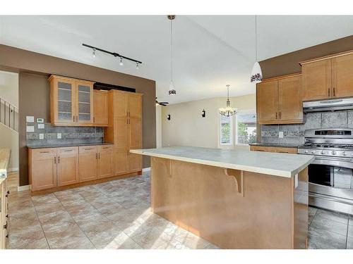 10323 Carriage Lane Drive, Rural Grande Prairie No. 1, County Of, AB - Indoor Photo Showing Kitchen