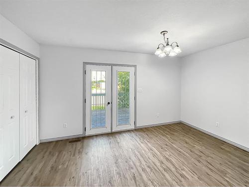 101 1St Avenue Ne, Mclennan, AB - Indoor Photo Showing Other Room