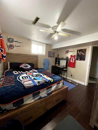 10266 111 Avenue, Grande Prairie, AB - Indoor Photo Showing Bedroom