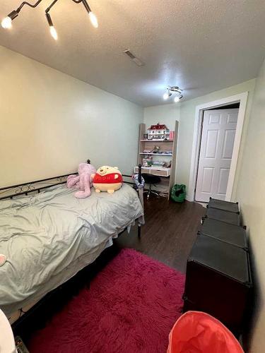 10266 111 Avenue, Grande Prairie, AB - Indoor Photo Showing Bedroom