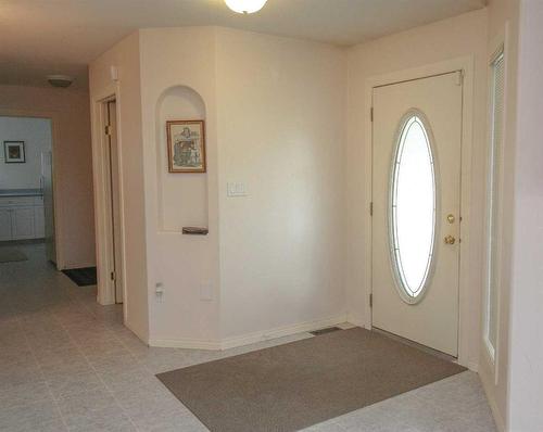 7509 102 Street, Grande Prairie, AB - Indoor Photo Showing Other Room