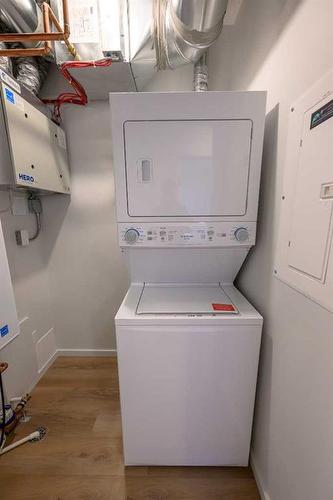 10101 105 Avenue, Grande Prairie, AB - Indoor Photo Showing Laundry Room