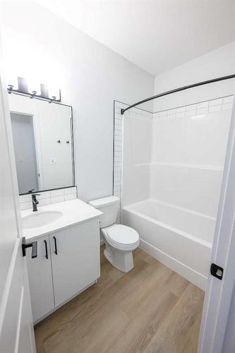 10101 105 Avenue, Grande Prairie, AB - Indoor Photo Showing Bathroom