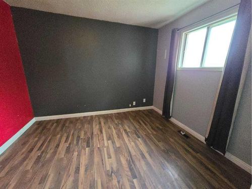 4608 50 Street, Rycroft, AB - Indoor Photo Showing Other Room