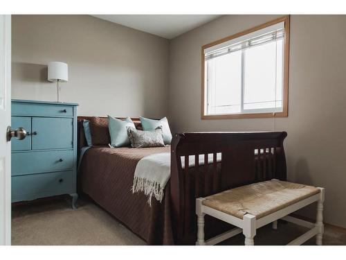 9502 91 Street, Grande Prairie, AB - Indoor Photo Showing Bedroom