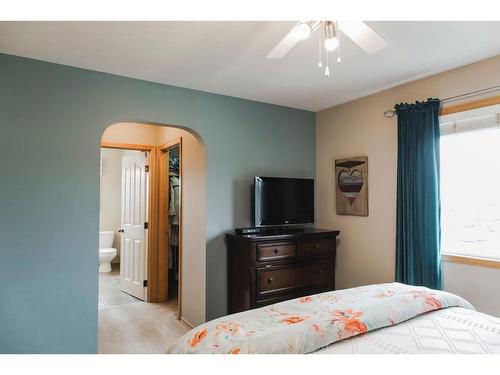 9502 91 Street, Grande Prairie, AB - Indoor Photo Showing Bedroom