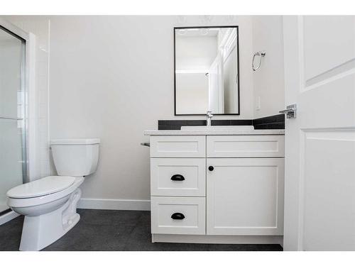 8513 87A Street, Grande Prairie, AB - Indoor Photo Showing Bathroom