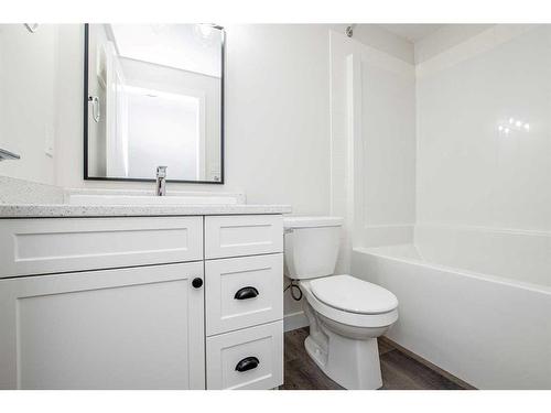 8513 87A Street, Grande Prairie, AB - Indoor Photo Showing Bathroom