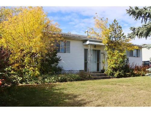 5410 52A Street, Berwyn, AB - Outdoor