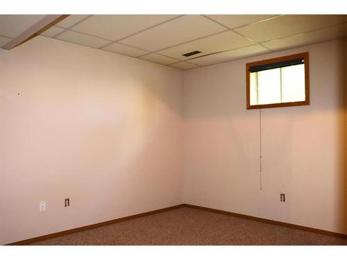 5410 52A Street, Berwyn, AB - Indoor Photo Showing Other Room