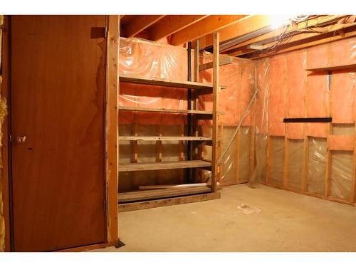 5410 52A Street, Berwyn, AB - Indoor Photo Showing Basement