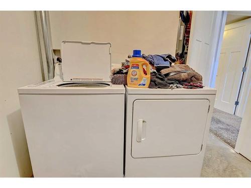 9422 88 Street, Grande Prairie, AB - Indoor Photo Showing Laundry Room