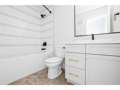 8222 87A Street, Grande Prairie, AB - Indoor Photo Showing Bathroom