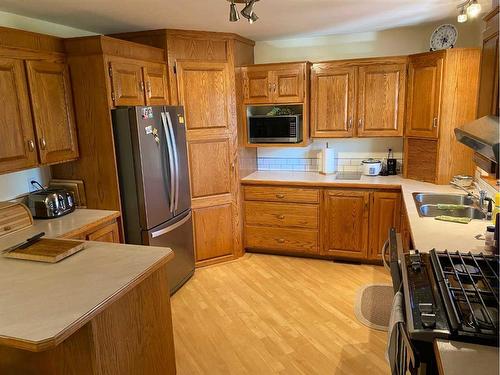 8080 Twp Rd 820, Rural Saddle Hills County, AB - Indoor Photo Showing Kitchen With Double Sink