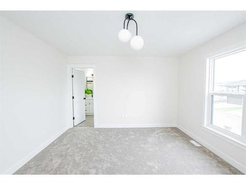 9805 89A Street, Grande Prairie, AB - Indoor Photo Showing Other Room