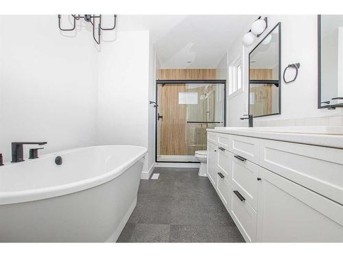 8221 87 Street, Grande Prairie, AB - Indoor Photo Showing Bathroom